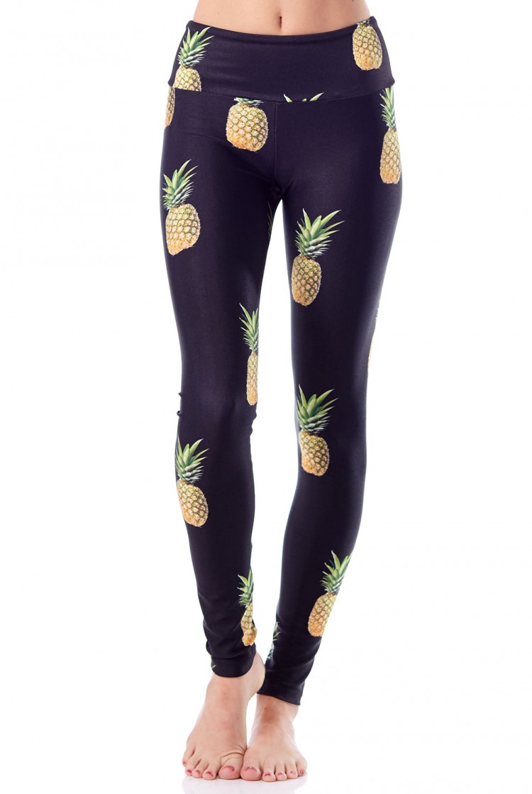 This full length legging features a print of everyone's favorite exotic fruit: pineapple, perfect for your next yoga class or visit to the gym
